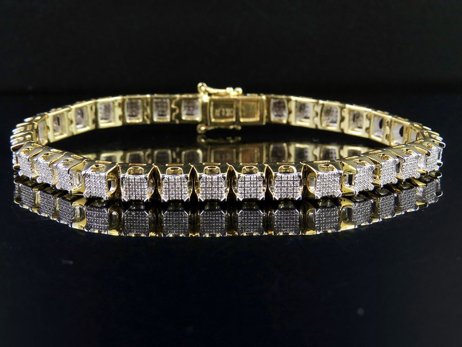 Picture of Yellow Gold Square Bracelet